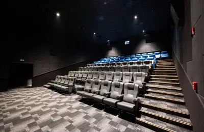 موفي سينما - الياسمين مول